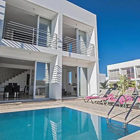 Perle Pe15 By Interhome *