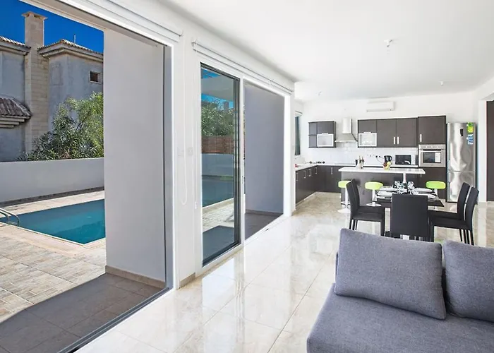 Perle Pe15 By Interhome Protaras